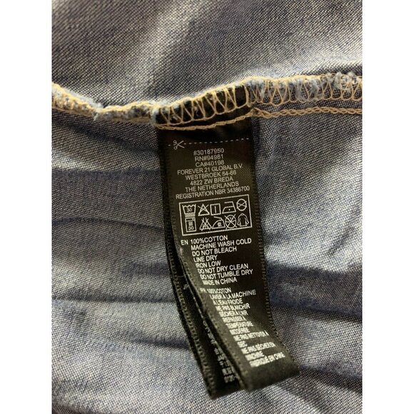 Forever 21 Womens M Chambray Top Snap Front - Picture 9 of 9